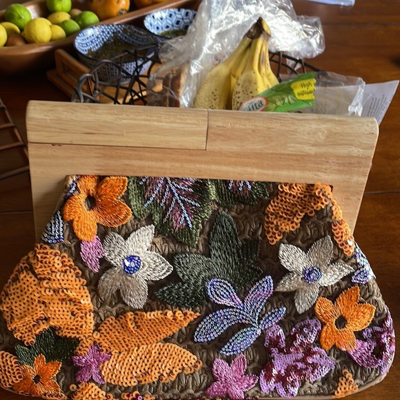 Sequin and staw bag - Picture 2 of 3